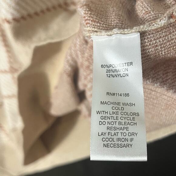 89th & Madison Tan Plaid Sweater Size 2X - Picture 8 of 8